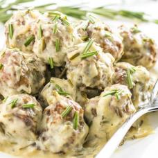 CHICKEN MEATBALLS IN  CREAMY ROSEMARY/THYME SAUCE