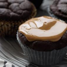 PEANUT BUTTER CHOCOLATE CUPCAKE (2 cupcakes)