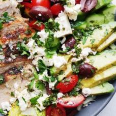 MEDITERRANEAN GRILLED CHICKEN SALAD