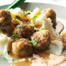 SWEDISH MEATBALLS w/ MASHED POTATOES