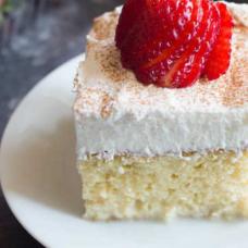 TRES LECHES CAKES